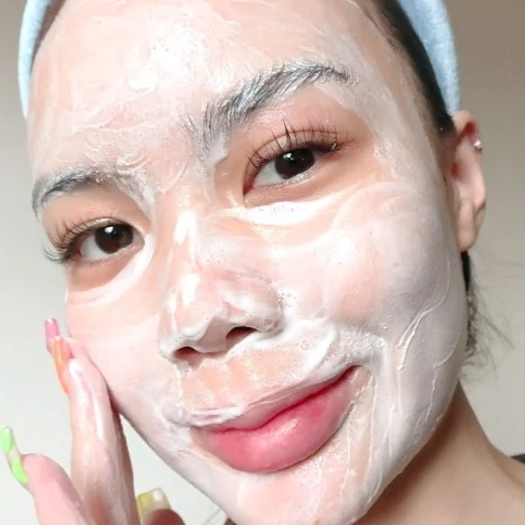 Sữa Rửa Mặt Garnier Skin Naturals Bright Complete Anti-Acne Cleasing Foam Giảm Mụn 50ml