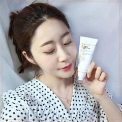 Combo 2 Kem Chống Nắng CNP Laboratory Tone-Up Protection Sun SPF42 PA+++ (50ml + 31ml)