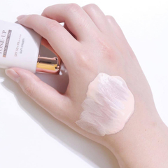 Kem Chống Nắng d'Alba UV Essence Waterfull+ Tone Up SPF50+ PA++++ Sun Cream Nâng Tone 50ml