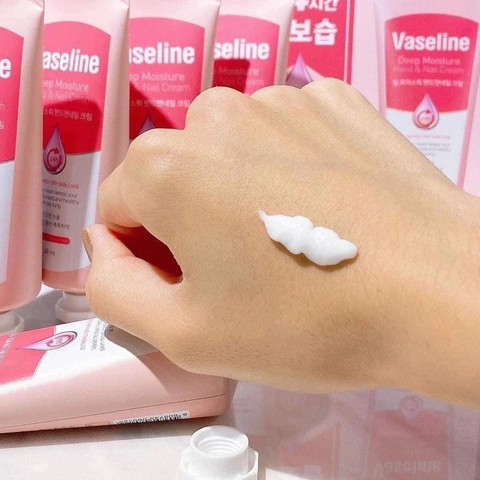 Kem Dưỡng Da Tay Và Móng Vaseline Deep Moisture Hand & Nail Cream 60ml