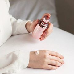 Kem Dưỡng Da Trắng Hồng Căng Bóng AHC Aura Secret Toneup Cream 50g