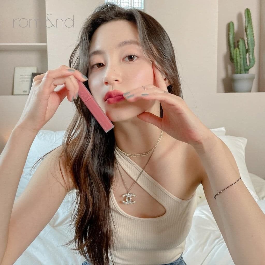 Combo 2 Món Son Kem Lì Romand Blur Fudge Tint 5g #02 + Chì Viền Môi Romand Lip Mate Pencil 0.5g #02