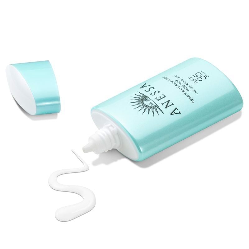 Sữa Chống Nắng Anessa Moisture UV Sunscreen Mild Milk SPF35 PA+++ Cho Da Nhạy Cảm & Trẻ Em 60ml