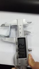 Pat ( Bas) ke 3 lỗ màu trắng- BV2525Z