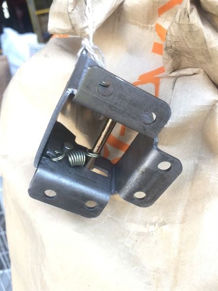 Bản Lề Chân Bàn Có Khóa Vinahardware - 1260.3.11457