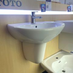 CHẬU LAVABO TRÈO TƯỜNG TOTO LHT240CS CHÂN LỬNG