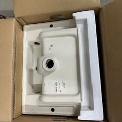 CHẬU BÁN ÂM BÀN TOTO LT647CS