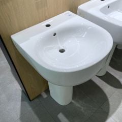 CHẬU LAVABO TRÈO TƯỜNG TOTO LPT766C CHÂN DÀI