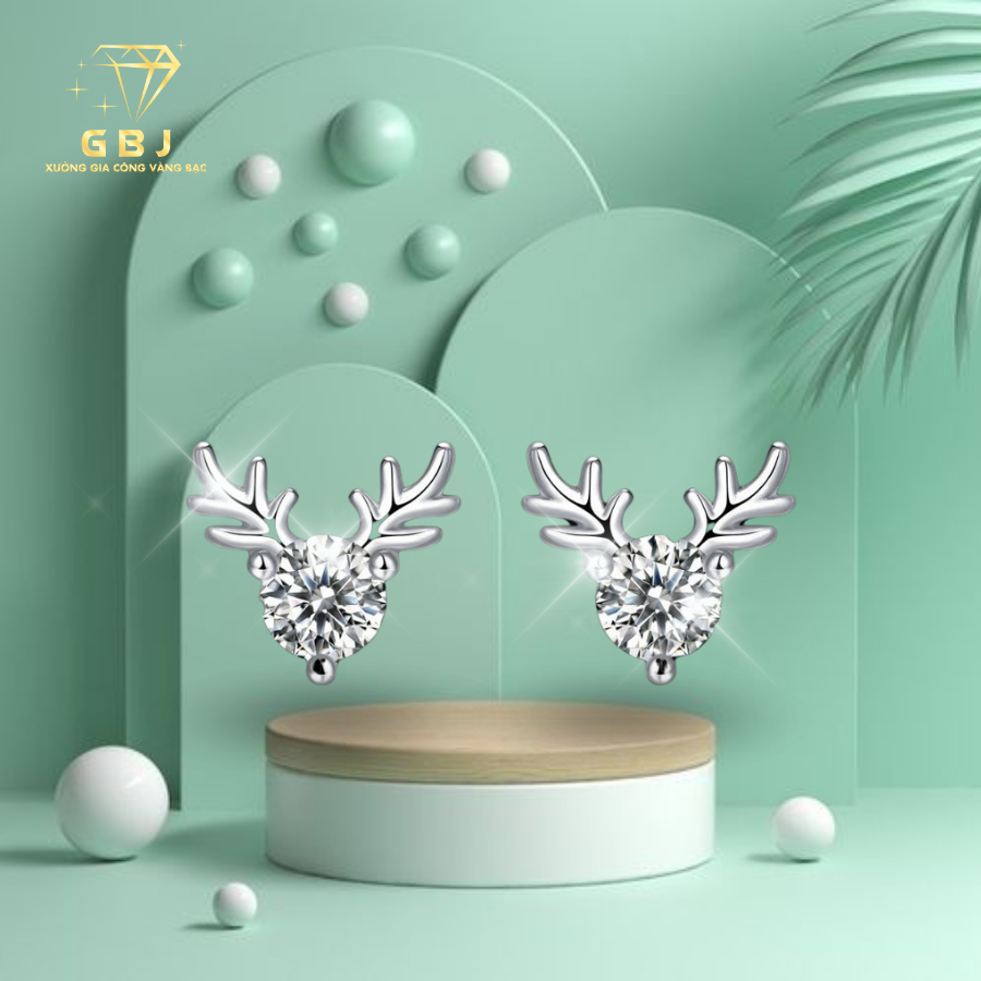 Hoa Tai Nữ Hình Tuần Lộc Đính Đá Cao Cấp Viên Chủ 6Li3 (chốt đẩy) - Bạc 925 Đã Xi Bạch Kim - Kiểu Dáng Độc Đáo, Ấn Tượng, Dành Cho Nữ  - GBJ46325 -  Gia Bảo Jewelry