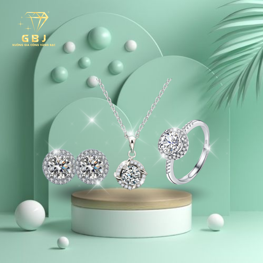 Combo Dây Chuyền Mặt Tròn 4 Chấu Cách Điệu + Bông Tai Viền Tròn + Nhẫn 4 Chấu Viền Đá 02 Chuẩn Bạc 925 - GBJ48751 + GBJ50569 + GBJ48696 - Gia Bảo Jewelry
