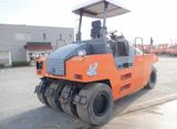  Xe lu bánh lốp HITACHI RT205 