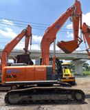  Xe đào bánh xích Hitachi ZX200LC-5B 