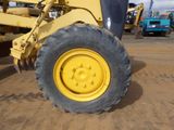  Xe san gạt Komatsu KOMATSU GD405A-3E0 