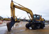  Xe đào bánh xích Komatsu PW200 