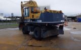  Xe đào bánh xích Komatsu PW200 