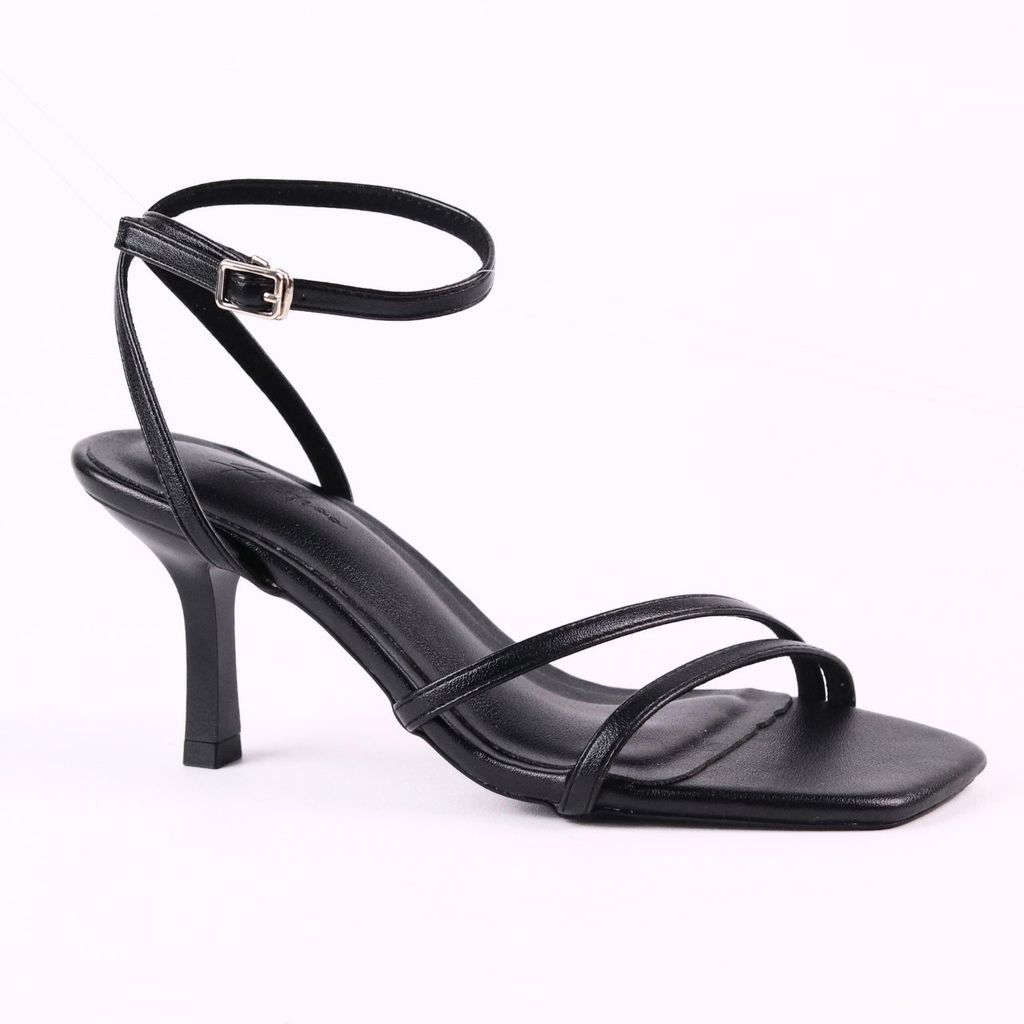 Giày Cao Gót Sandal Quai Mảnh Gót Nhọn 7cm Hishoo S126