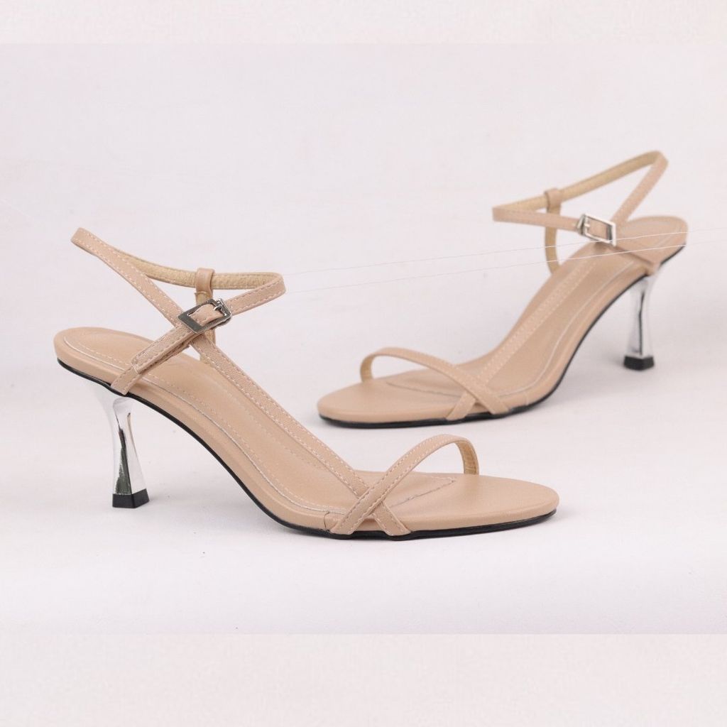 Giày Sandal Nữ Cao Gót 7cm Quai Mảnh Hishoo S009