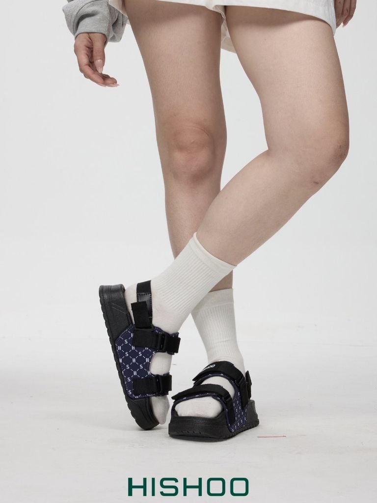 Giày Đi Học Sandal Monogram HISHOO S131