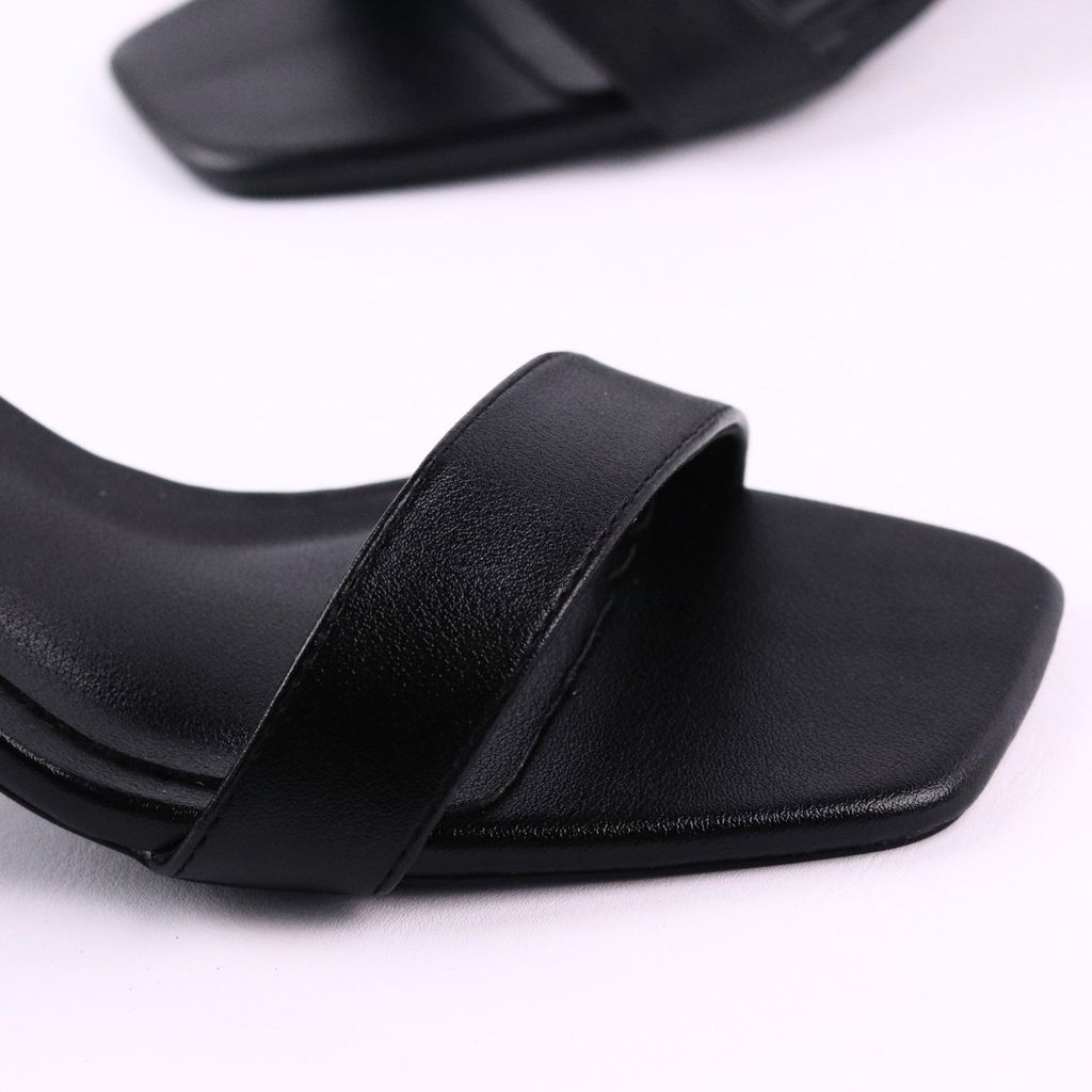 Giày Sandal Cao Gót 7cm Quai Bản Ngang Hishoo S149