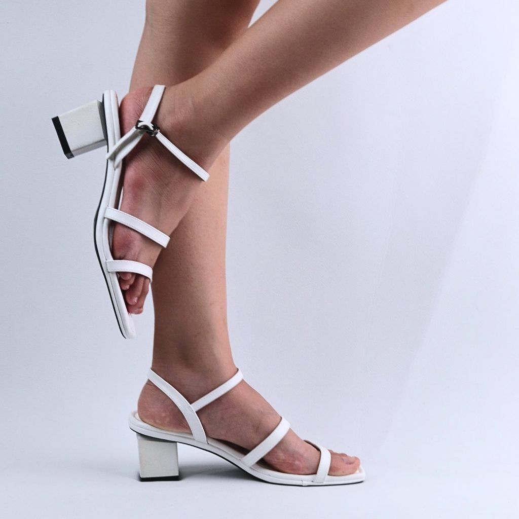 Giày Sandal Cao Gót 5cm Quai Mảnh Hishoo S061