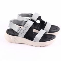 Giày Đi Học Sandal Đế Trắng Mặt Đen Quai Dù HISHOO F002
