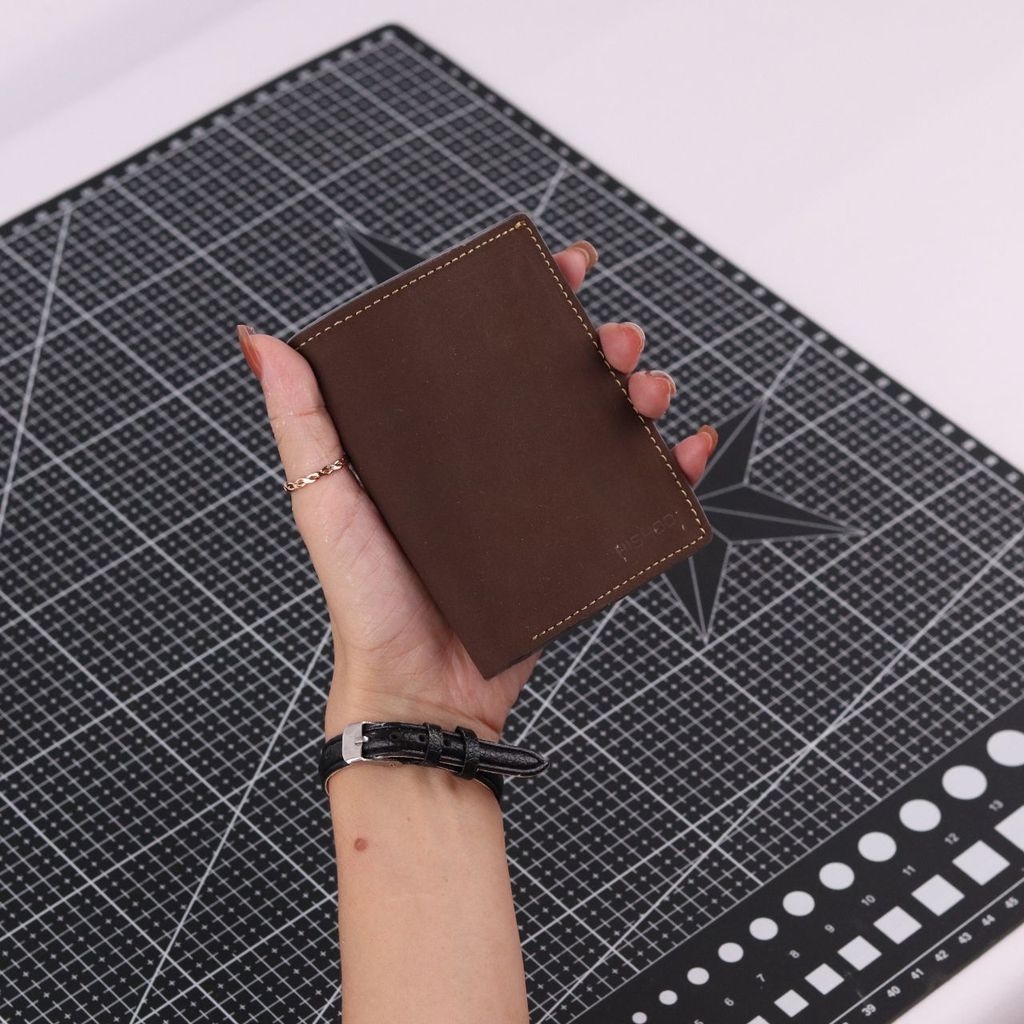 Ví Da Dáng Đứng Nam Nữ Đựng Thẻ [NÂU] Alpha Da Bò Phụ Kiện Hishoo V004