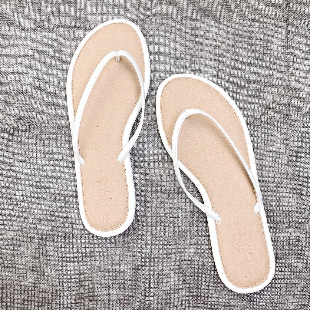 Dép Lê Nữ Xỏ Ngón Đế Bệt Quai Mảnh HISHOO S040
