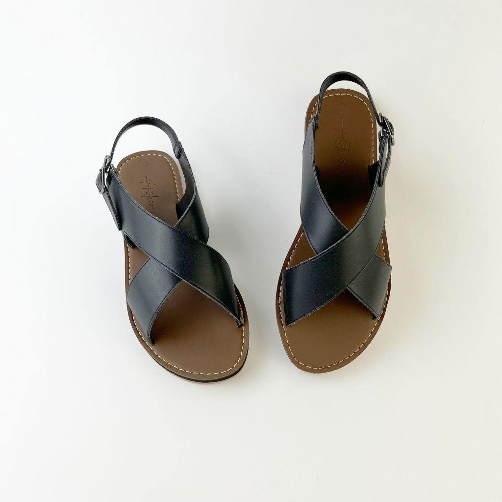 Dép Sandal Nữ Đế Bệt Quai Bản To Có Bigsize HISHOO S002
