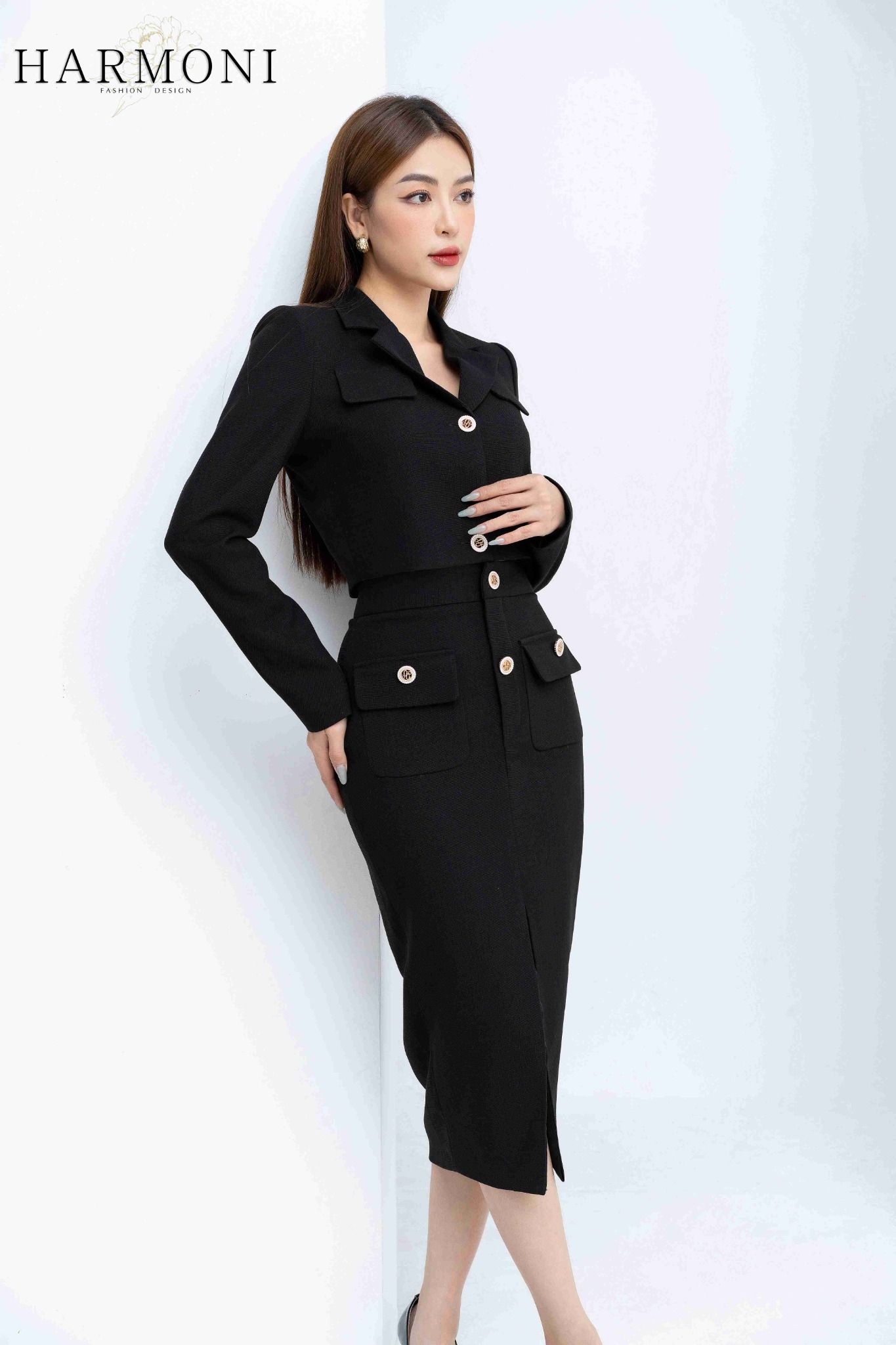 VELLE DESIGN Chân váy bút chì Mira đính nút chất liệu dày dặn không nhăn  kiểu