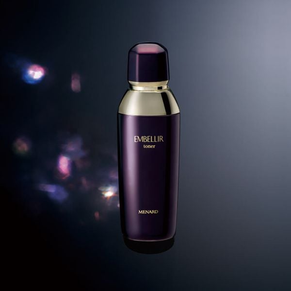 Menard Embellir Toner - Nước cân bằng độ ẩm và làm sạch sâu, trẻ hóa từ gene cùng tinh chất Linh Chi