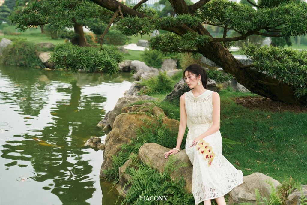Đầm Venus