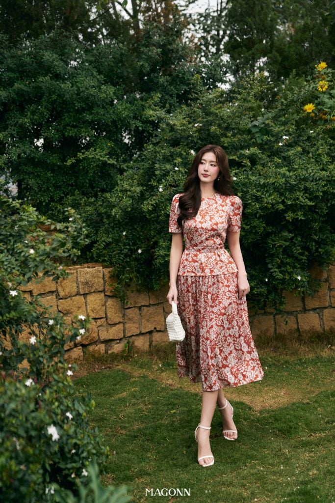 Đầm Rachel