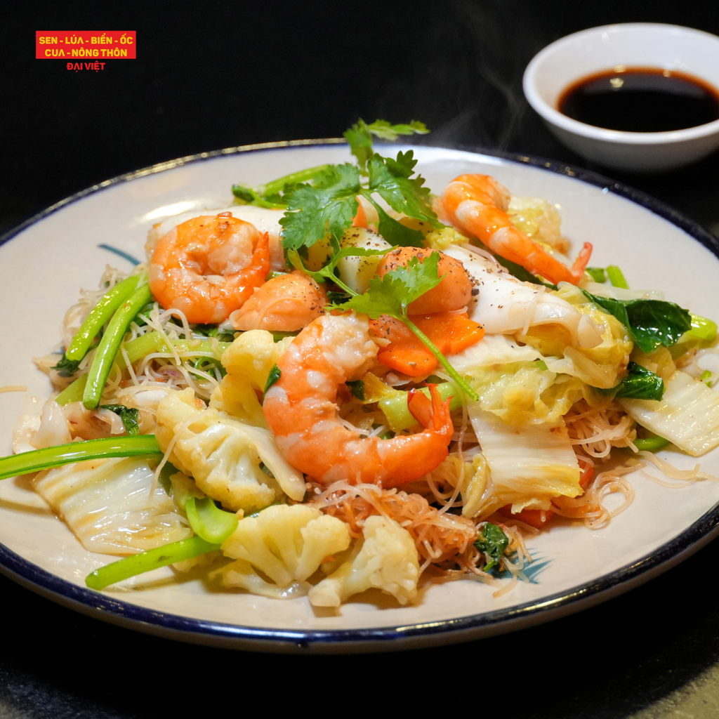  Stir-fried Noodle With Seafood - Bún Gạo Xào Hải Sản 