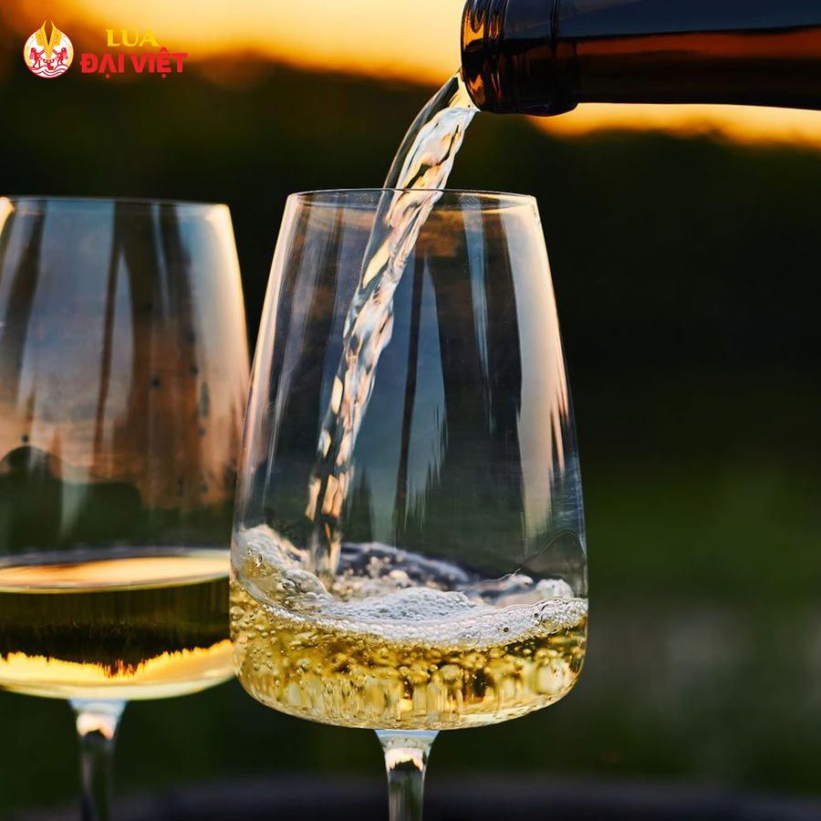  Chardonnay - White Wine (France) 