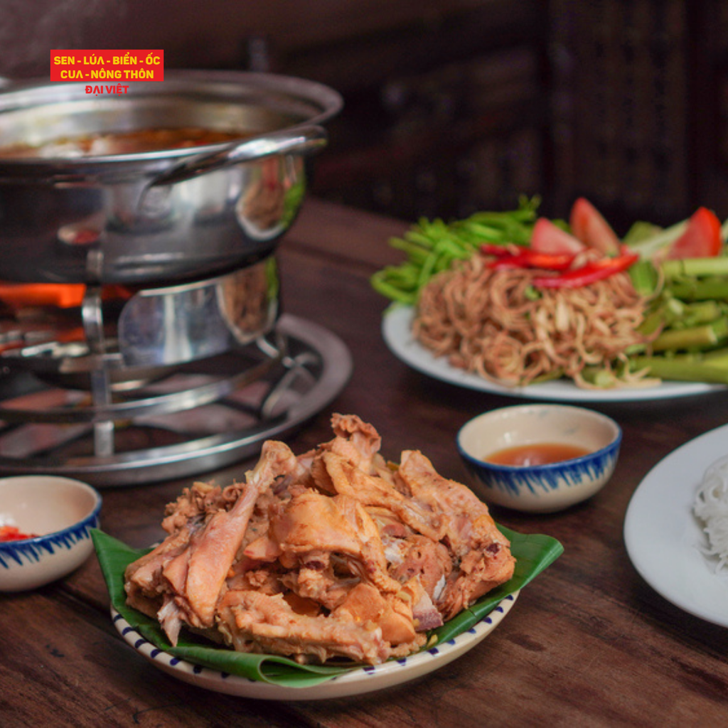  Bantam Chicken Hotpot With Sour-soup Creeper - Lẩu Gà Tre Lá Giang 