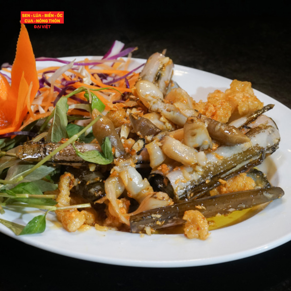  Pan-fried Razor Clam With Garlic & Butter - Ốc Móng Tay Xào Bơ Tỏi 
