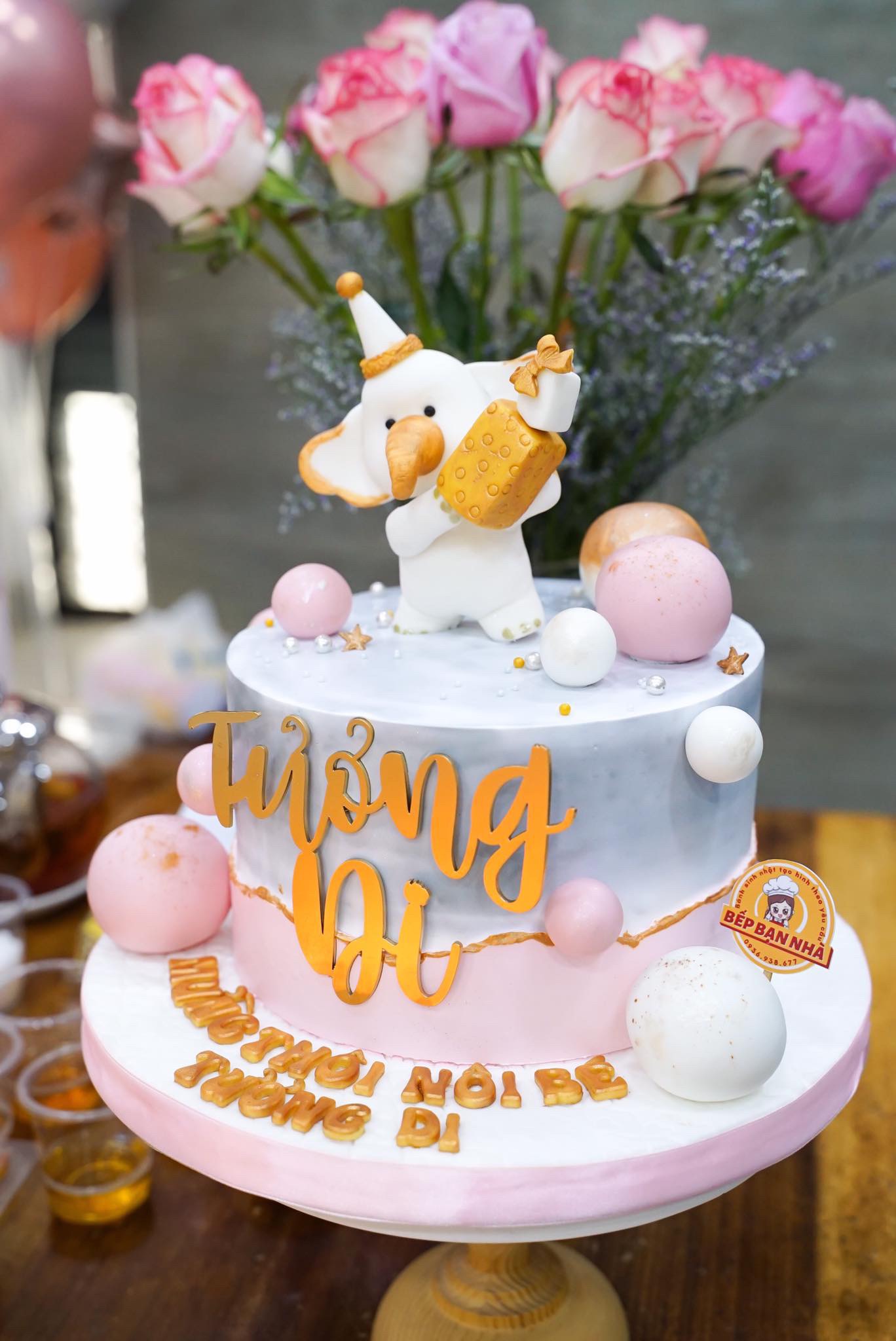 Bánh sinh nhật tạo hình hoa quyễn rũ  FRIENDSHIP CAKES  GIFT