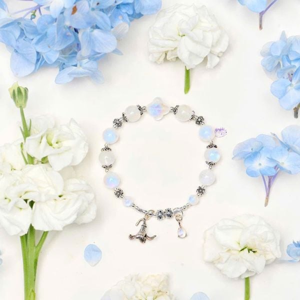  Vòng Tay Thiết Kế Lunar Lovelight Đá Ánh Trăng SP008053 Gypsylala 