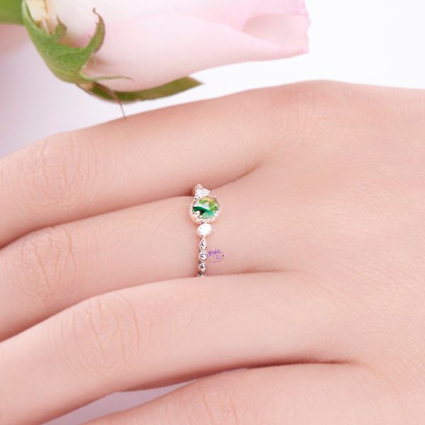 Lựa chọn độc đáo tháy thế cho nhẫn bạc- nhẫn đá phonmg thủy