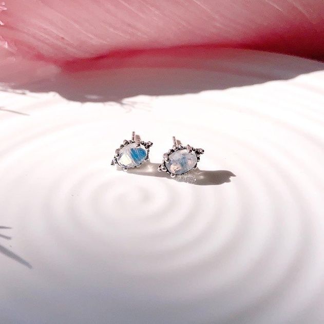  Bông Tai Bạc Hình Oval Đá Ánh Trăng Moonstone 