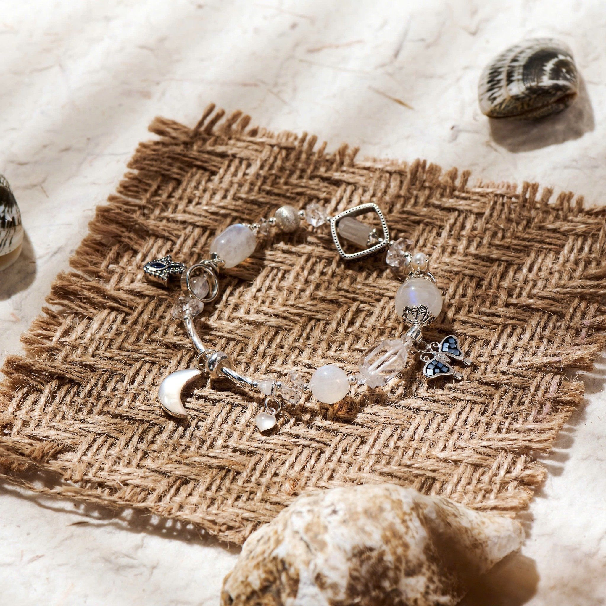  Vòng Tay Thiết Kế Nữ Silver Sand Stories Đá Ánh Trăng, Kim Cương Thô SP008182 Gypsy.lala 