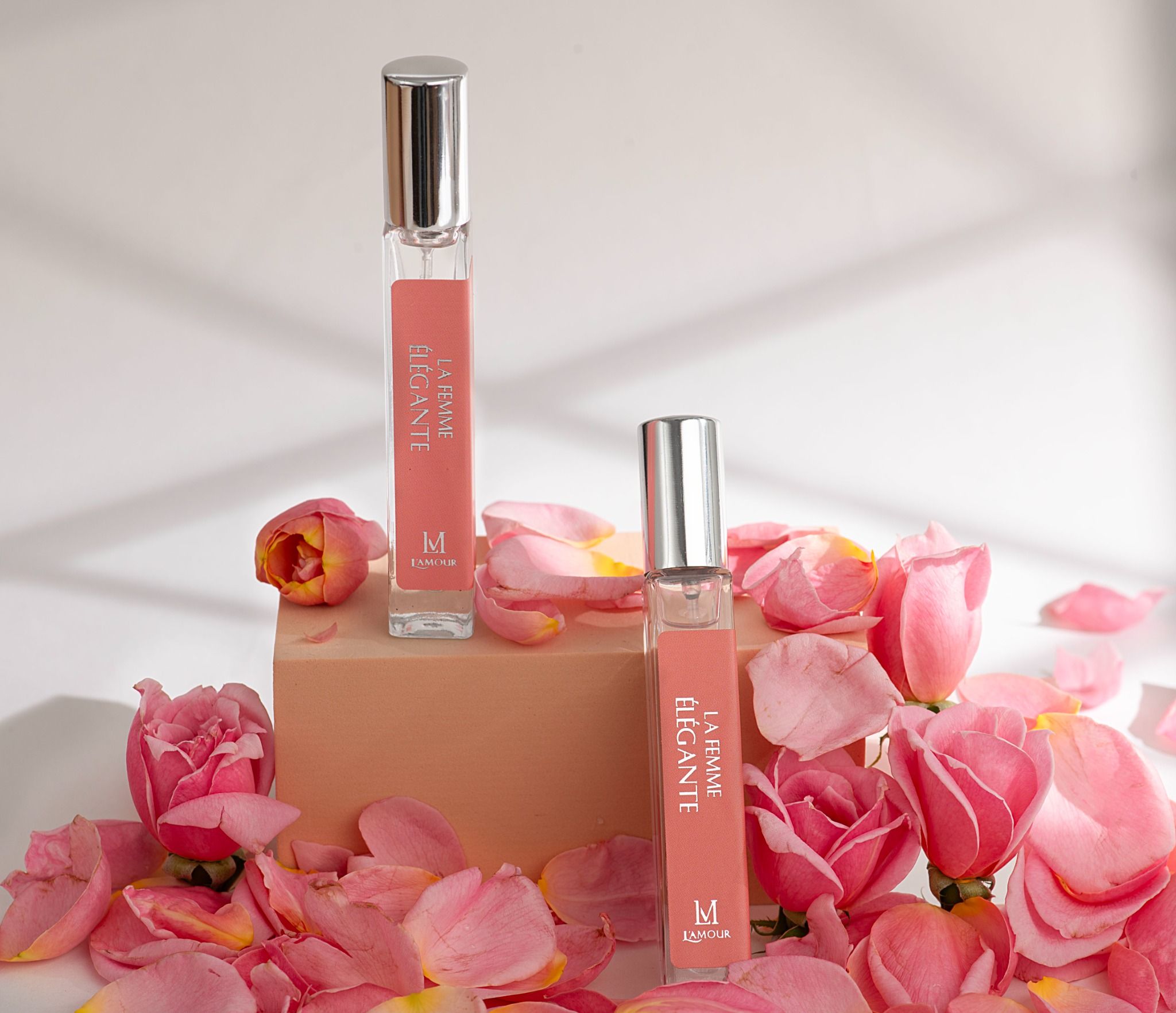  Tinh dầu nước hoa L'AMOUR La Femme Elegante Girl với hương thơm ngọt ngao, nữ tính và rất sang trọng- 10ML 