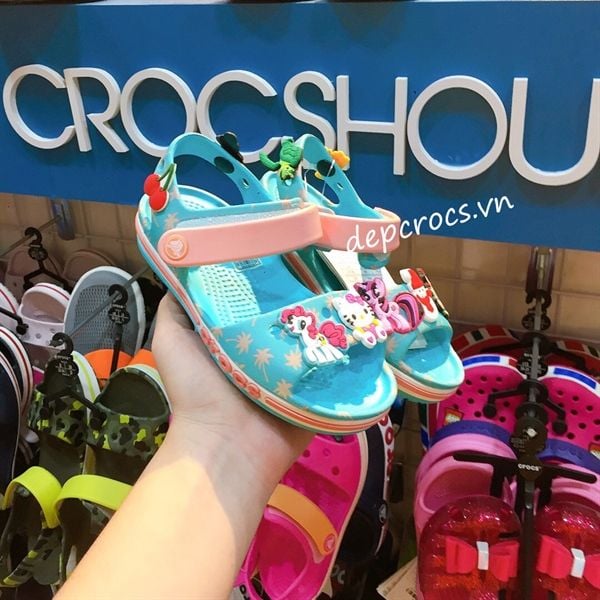  Sandal crocband camo trẻ em 