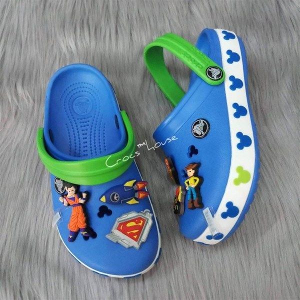 Dép sục crocband viền mickey trẻ em 
