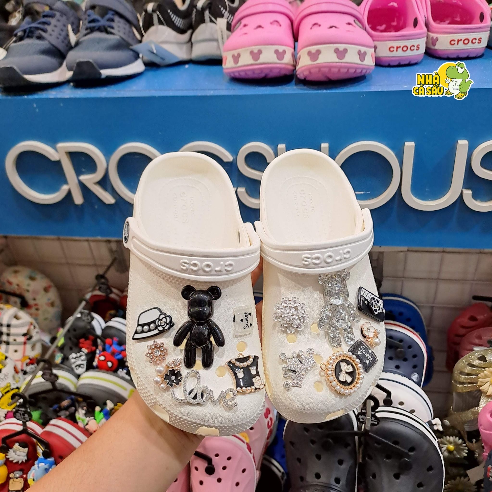  Set Jibbitz charms phối gắn trang trí dép cross 