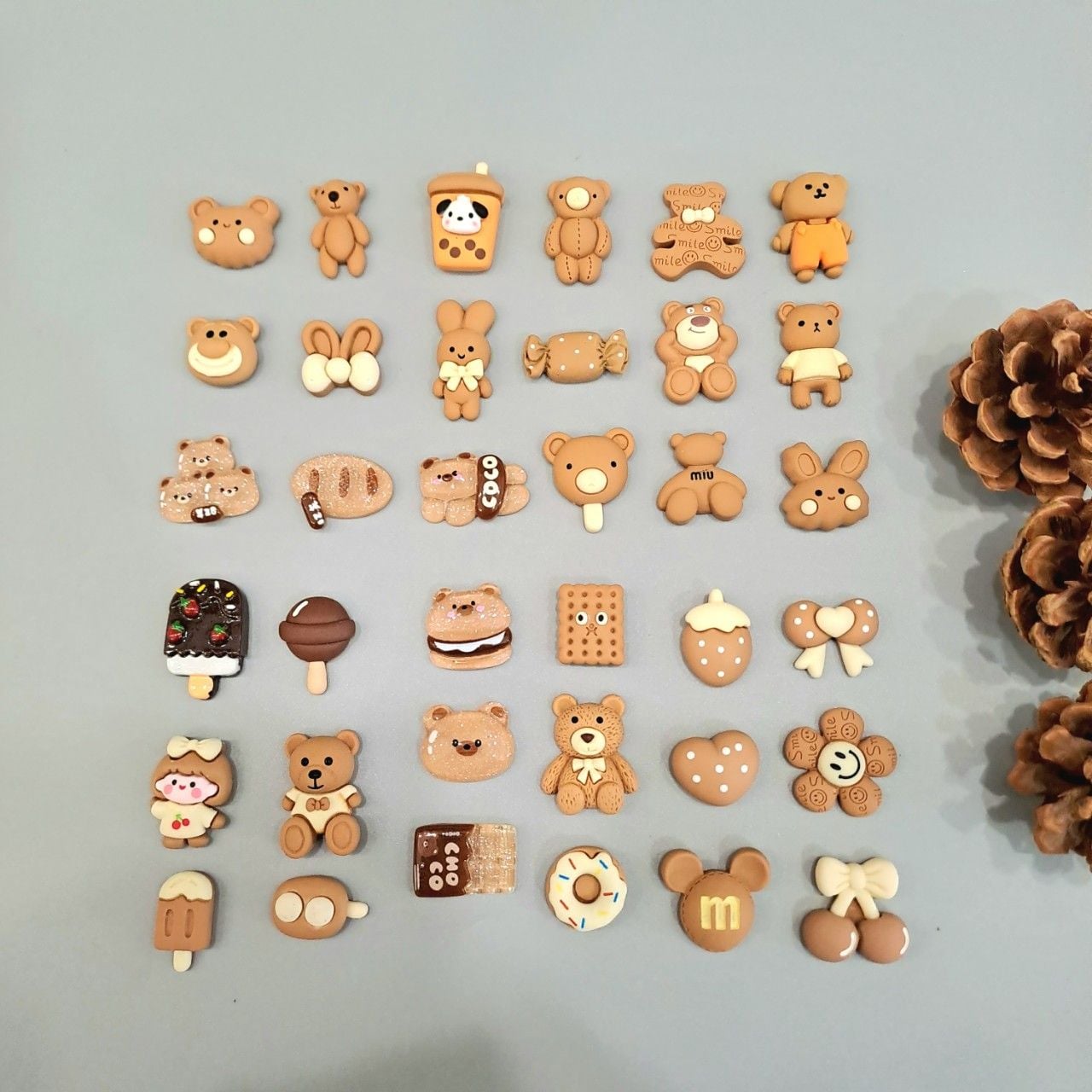  Jibbitz charm sticker đá hình gấu nâu gắn trang trí dép cross 