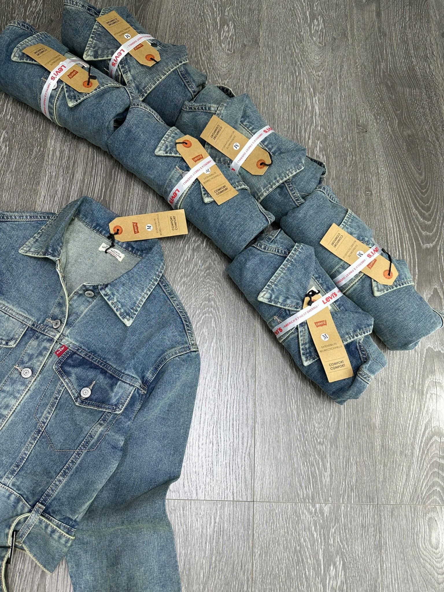  Áo khoác jean LEVIS nữ 