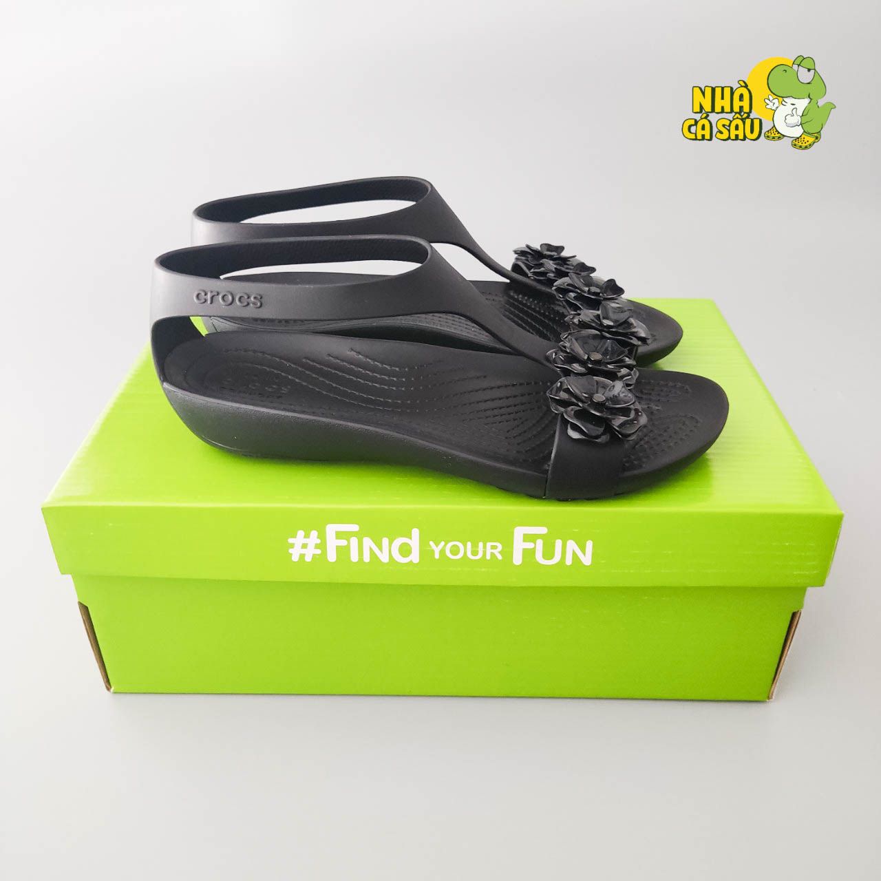  Sandal cross serena đen hoa nhựa nữ chính hãng 