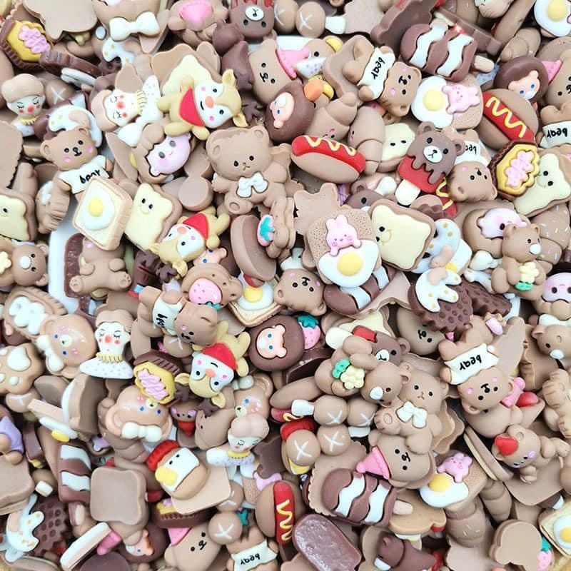  Jibbitz charms 3D nhỏ nhựa cứng theo tone màu gắn dép 