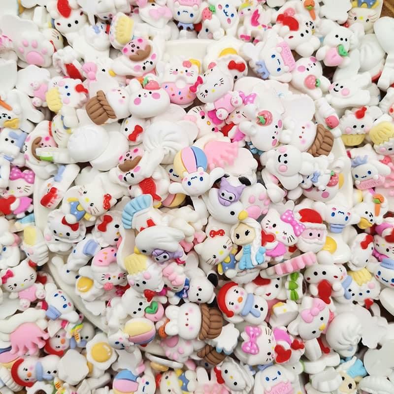  Jibbitz charms 3D nhỏ nhựa cứng theo tone màu gắn dép 